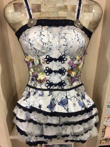 Fabscraps mannequin display at Creativation 2017